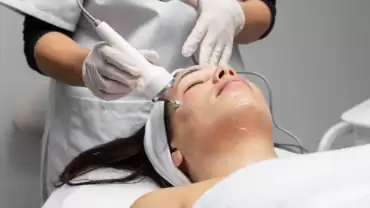 How to Find the Right Skin Specialist in Mumbai for Your Skin Needs