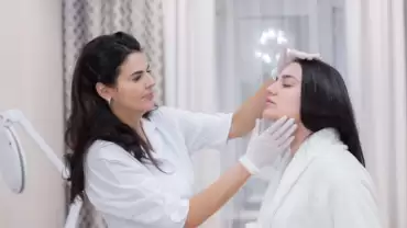 Top 10 Skin Treatments Mumbai Dermatologists Recommend